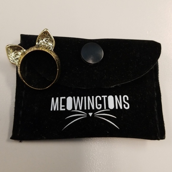 Cat Ears Ring in Gold (Size 8.5) - Picture 4 of 4